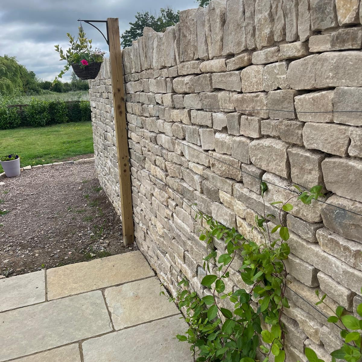 7ft Dry Stone Wall